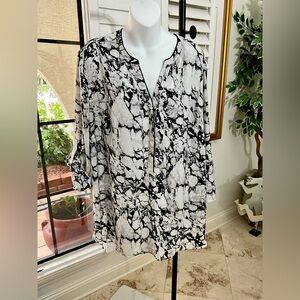 EUC CATO WOMAN Black & Grey Tunic Top V - Neck Blouse 18W - 20W